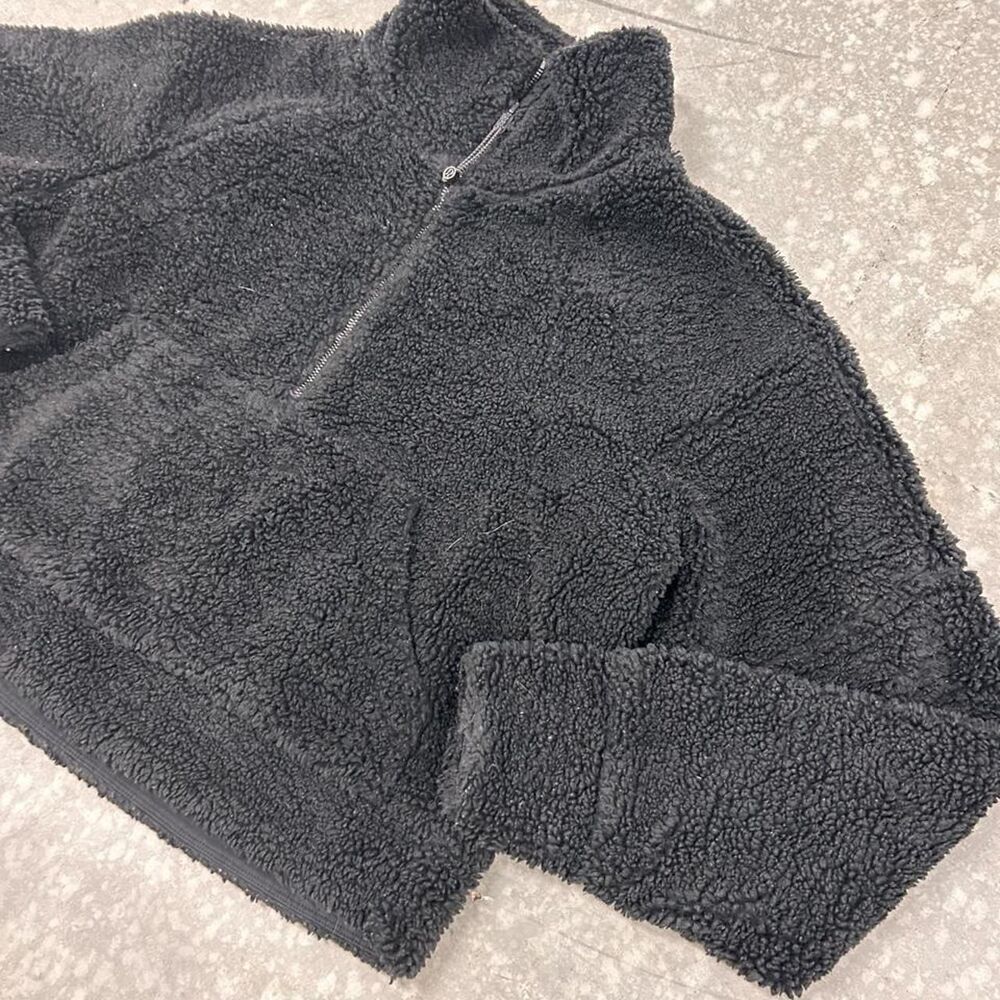 Lululemon Women's Black and Grey Fleece Sherpa